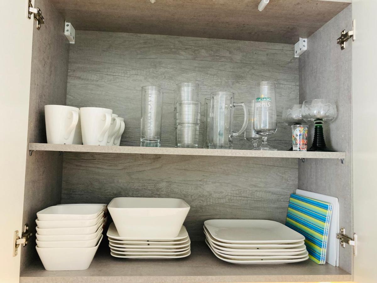 Living At Saarpartments -Adultsonly- 2 Bedrooms, Kitchen - Business & Holiday Apartments For Long- And Short Term Stay, 3 Min To Train Station, Secure E-Bike Parking! Saarbrücken Kültér fotó